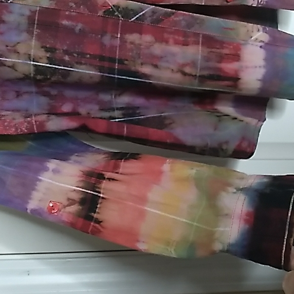Tie Dye BUTTON DOWN - Picture 5 of 7